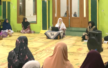 Dosen FAI UAD Edukasi Sakinah Financial kepada Jamaah ’Aisyiyah Gamol melalui Program Pengabdian Masyarakat